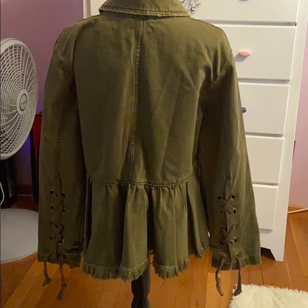 jacket - Picture 2 of 2